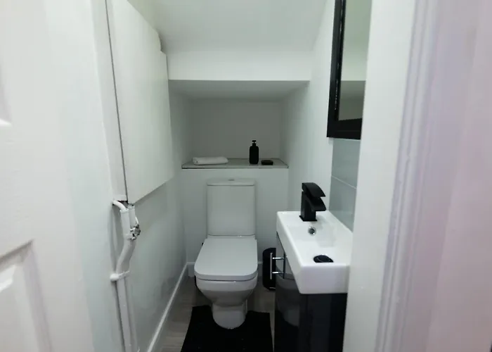 Downtown Cozy House In מנצ'סטר