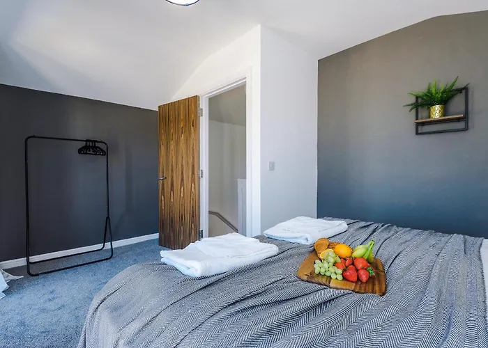 Rest&recharge At Waterway House Casa vacanze Manchester