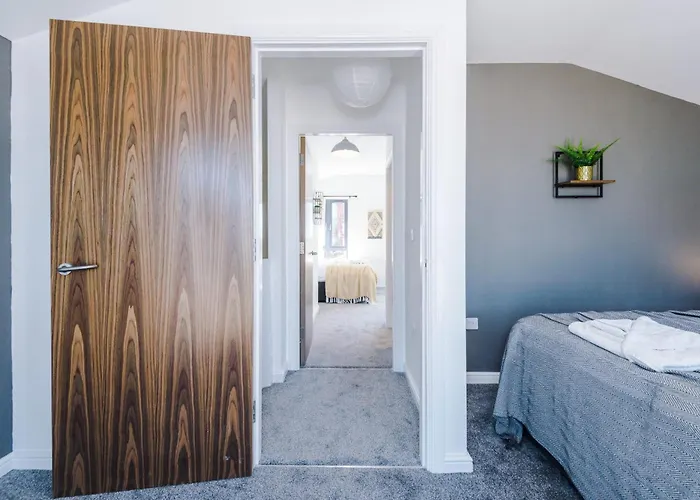 Rest&recharge At Waterway House Casa vacanze Manchester