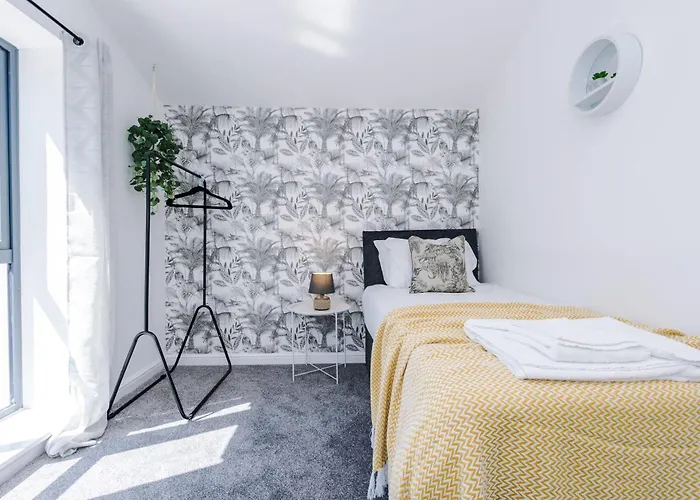 Rest&recharge At Waterway House Casa vacanze Manchester