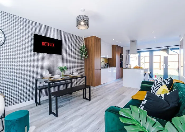 Rest&recharge At Waterway House Casa vacanze *