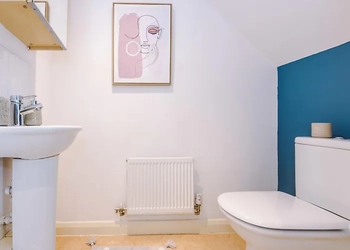 Townhouse 5mins To Centre And Etihad - Free Secure Parking Manchester