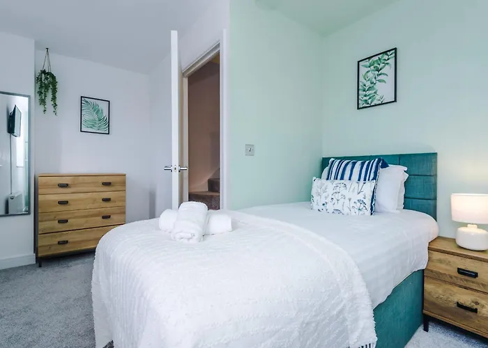 R&r - Modern Townhouse Near Etihad & Centre Vakantiehuis Manchester