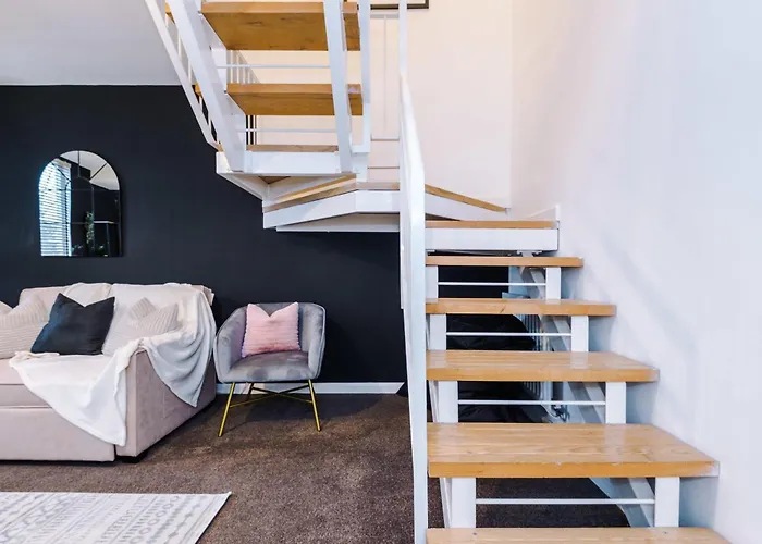 Rest&recharge At A Spacious Townhouse By The Etihad *