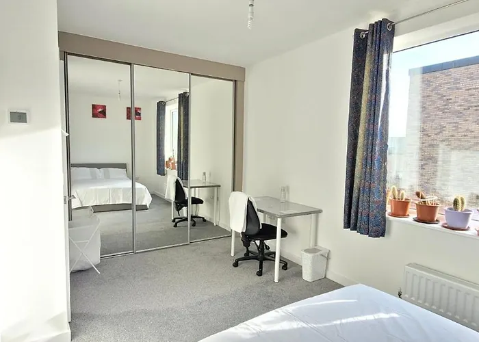 Spacious Double With Private Bathroom Kwatera prywatna Manchester