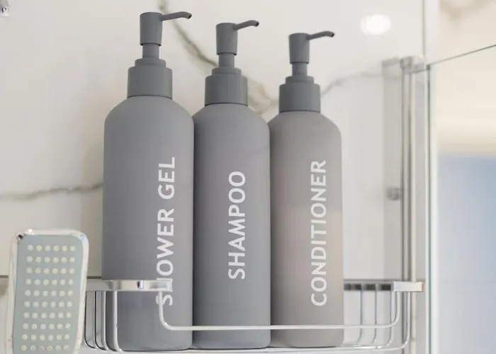 Luxury 4 Bedroom * Manchester