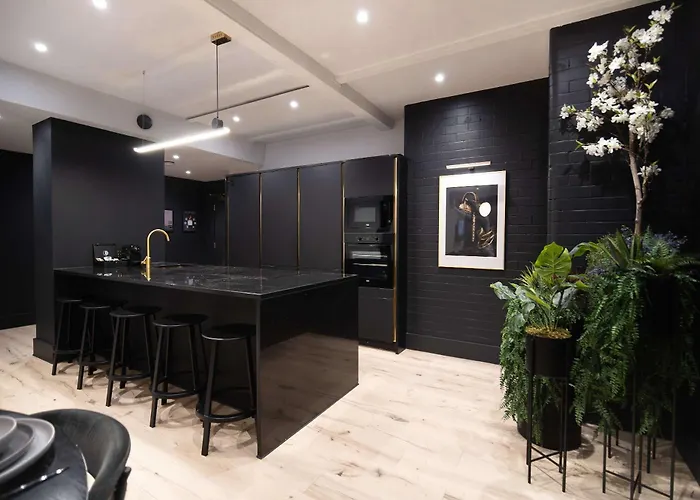 Chromatica By The Heim 아파트 *