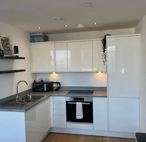 Stylish & Cosy One Bedroom *