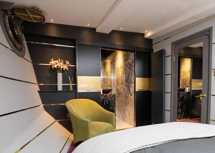 Stunning 130ft Classic Yacht Manchester