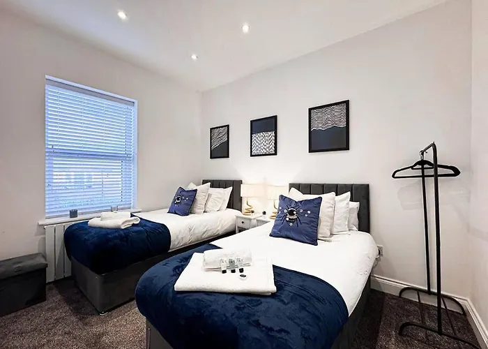 Four Bedroom House By Brookland Serviced Short Lets With Free Wifi 아파트