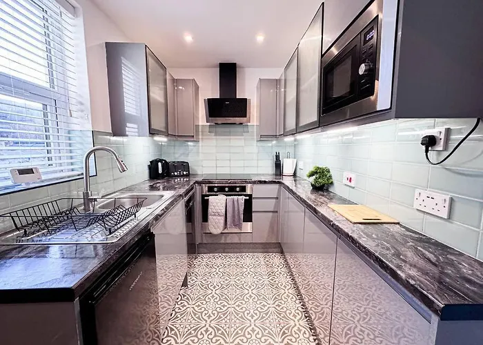 아파트 Four Bedroom House By Brookland Serviced Short Lets With Free Wifi *