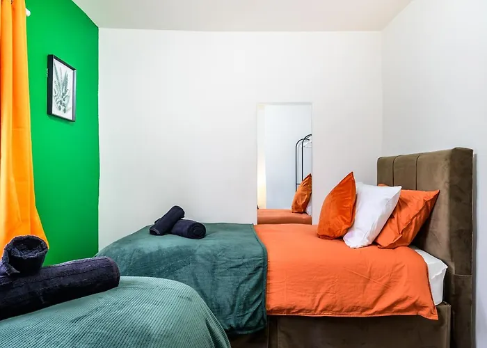 Trafford Eden - 3 Bed Near Old Trafford And Trafford Centre With Free Parking