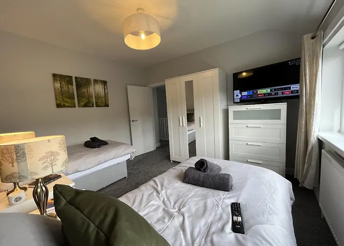 Σπίτι διακοπών Modern 3-bed Stay-away-home Sleeps 6 Nr