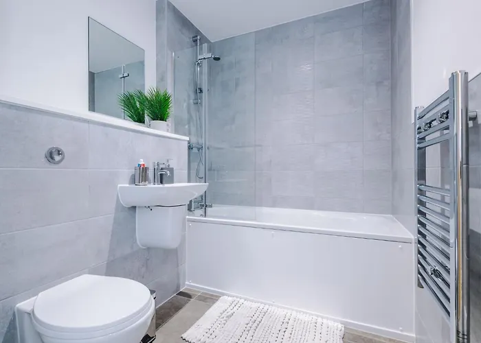 Centre - Luxury Two Bedroom Apartmán