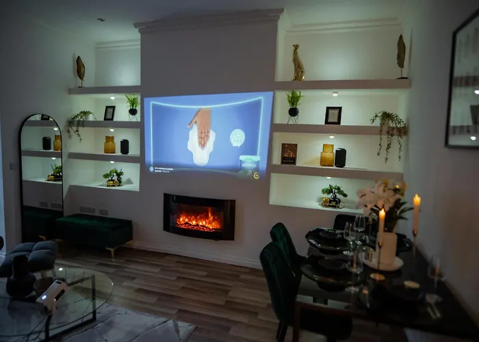 Дом отдыха House - Sleeps 7 - Parking - Garden - Near Stn