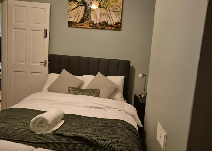 The Reddish Retreat *