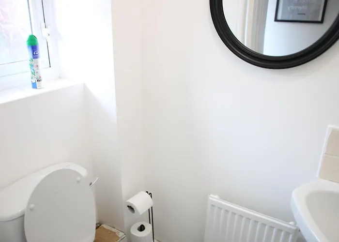 Modern Townhouse-free Parking-pool Table *