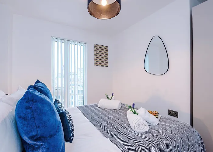 Sleek In By 53 Degrees Property, Ideal For Couples, Amazing Location! * Манчестер
