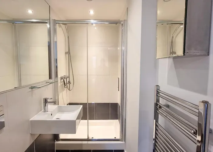 Canal Side Flat By Superhost Apartamento *