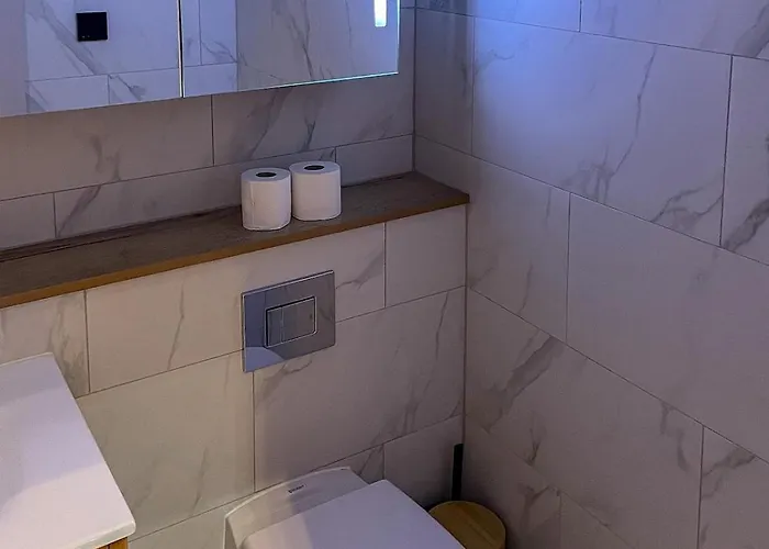 Emerald Escape 3 Bed 3 Bath