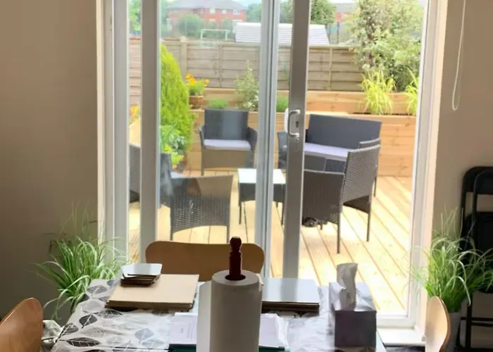 Dom wakacyjny 5 Bedrm Hse! Ev! & Nr Citycentre! Manchester