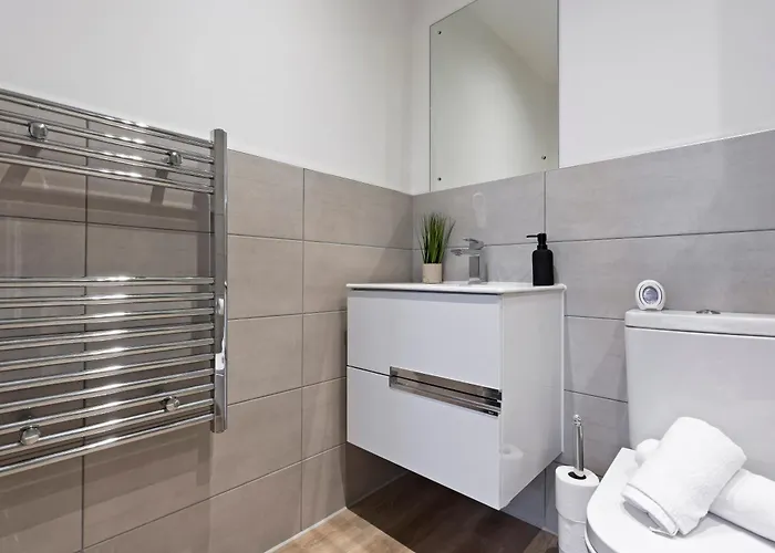 Modern Flat In By 53 Degrees Property, Ideal For Couples, 2 Bedrooms! Manchester