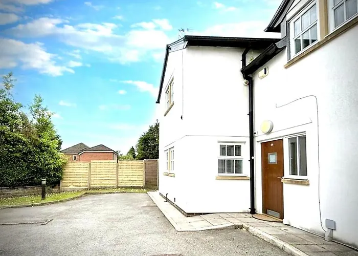 Jessup Worsley Village بيت للعطل