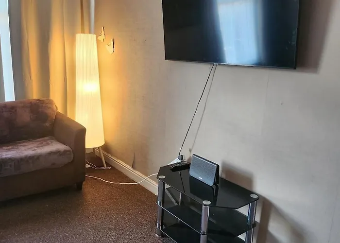 Go Big ! Entire Cozy House For Max 8 People Near Center Feriehus Manchester