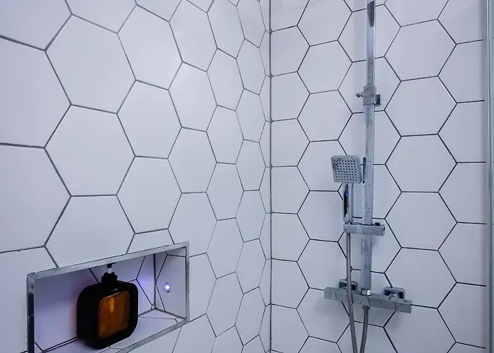 아파트 Cozy - Great Location - Perfect For Long