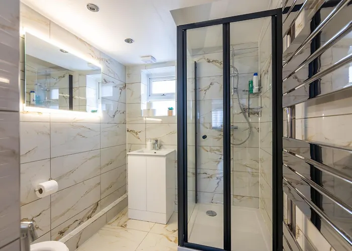 Luxury 3 Bed House Old Trafford Nyaraló Manchester