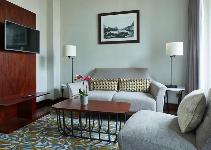 Hotel Marriott Victoria & 4*