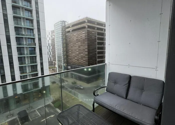 Quartz Manor * Manchester