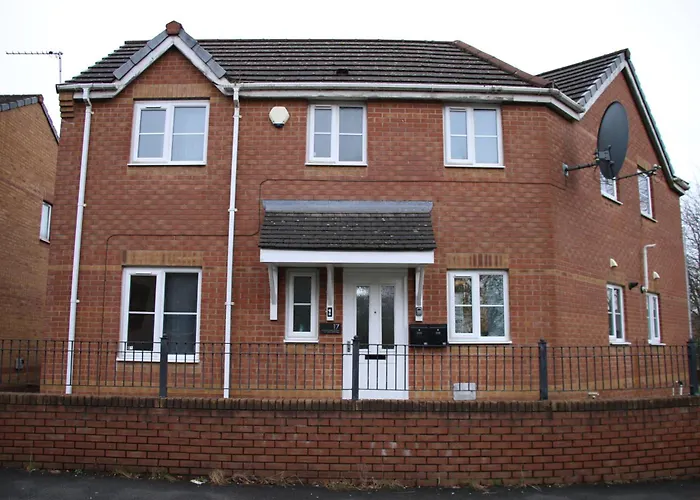 3 Bedroom House Close To Centre Free Parking * 맨체스터