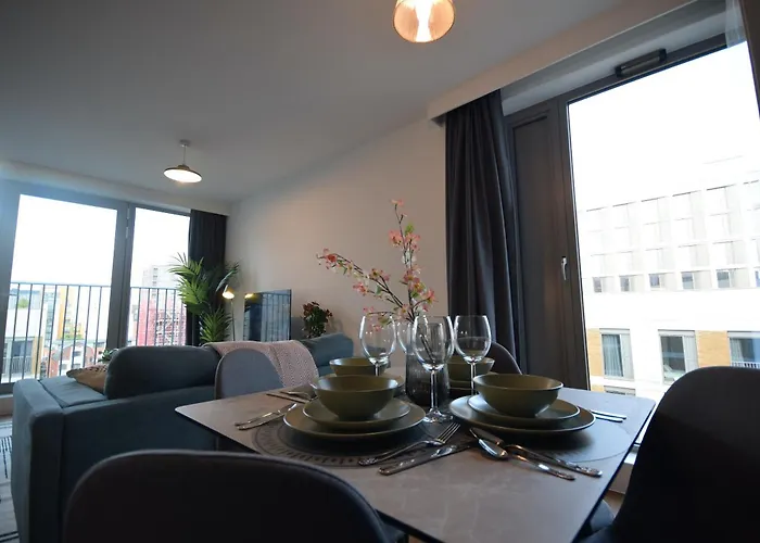 Life Top-floor 2-bed 1-bath In Ancoats Manchester