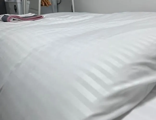 Private Single With Ensuite In Chorlton Nyaraló