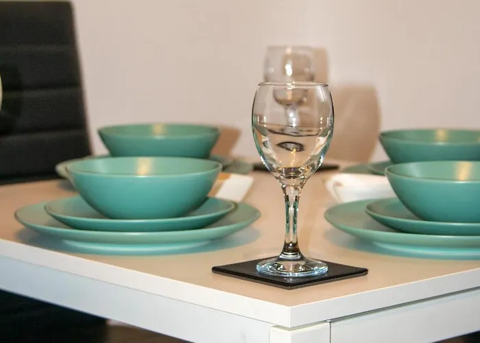 Ideal For Groups - Modern 2 Bedroom - Free Parking, Transit Links, Close To Stadiums * 曼彻斯特