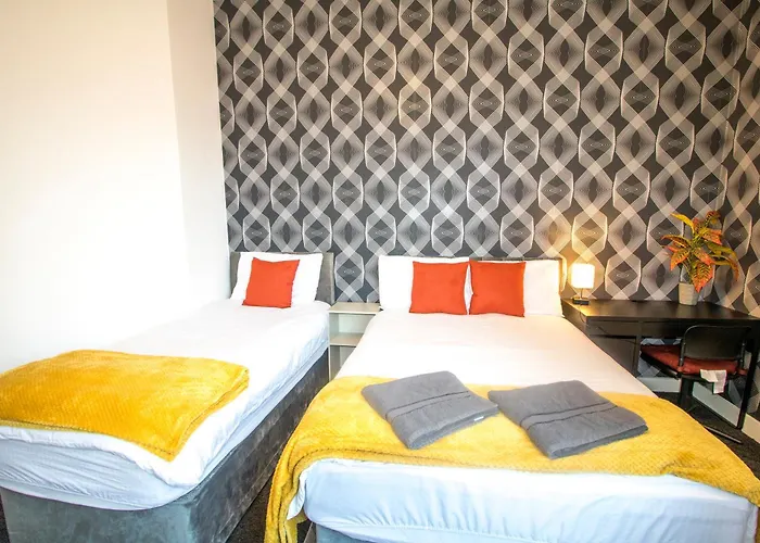 Ideal For Groups - Lovely 2 Bedroom - Free Parking, Transit Links, Close To Stadiums Apartamento Mánchester