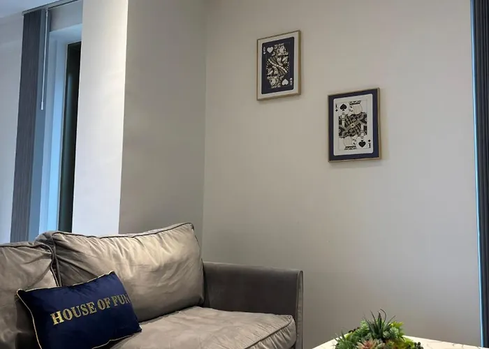 Entire Modern In Centre Apartment Manchester