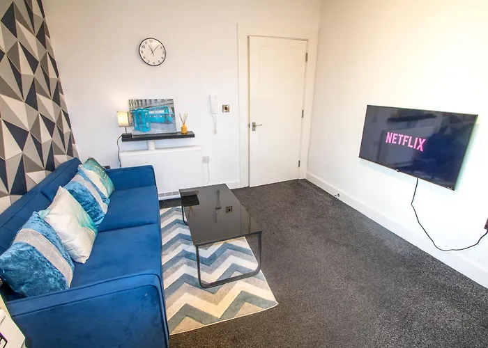 2 Bedroom Flat-free Parking Manchester