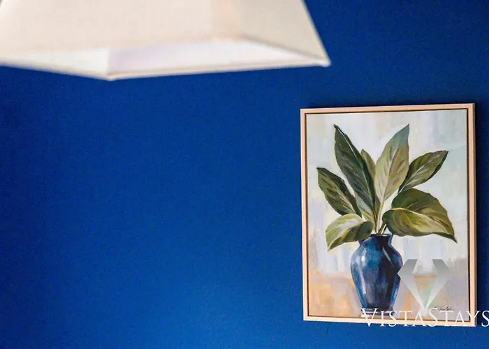 4 Bed House By Vista Short Lets & Serviced With Pool Table, Free Parking & Near 別荘 *