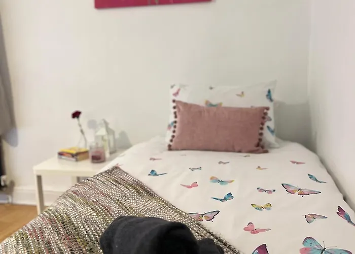 Cosy 3bdr In Levenshulme-close To Centre And Stockport Town- Free Parking- Wifi 度假居