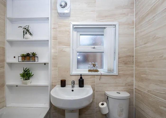 Urban Haven Hall Luxury Rusholme, Near Centre Hospitals Casa vacanze *