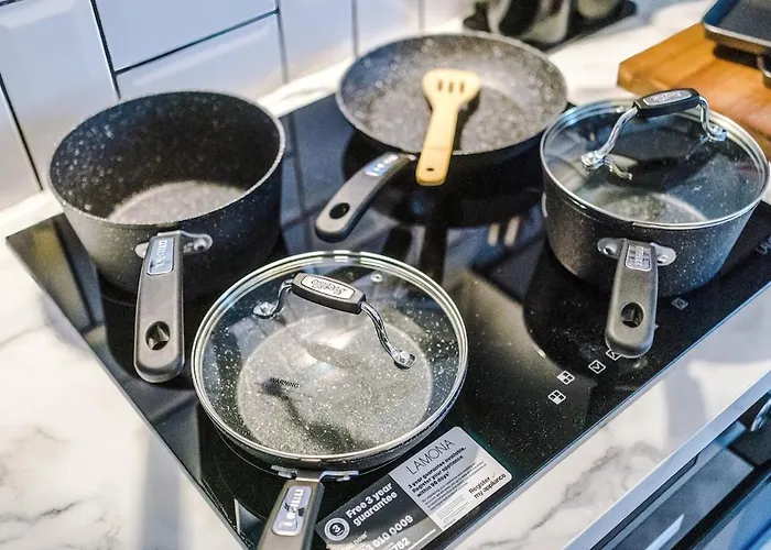 Free Park, Sleeps 8, Stunning In Salford, Long Term Disc, Perfect For Groups *