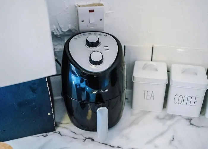 Free Park, Sleeps 8, Stunning In Salford, Long Term Disc, Perfect For Groups Lejlighed