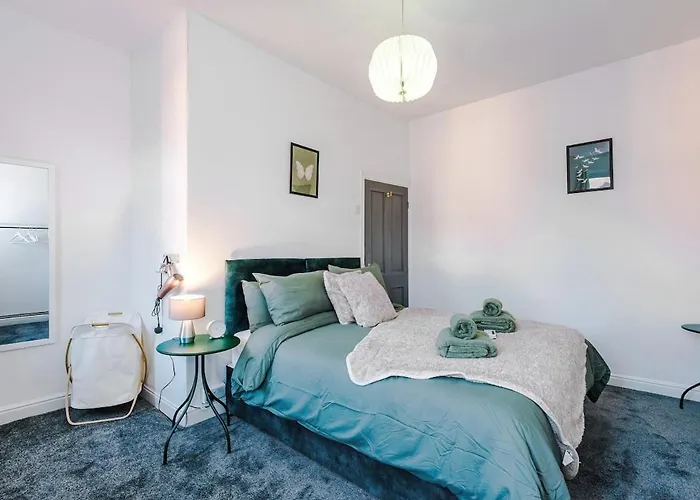 Free Park, Sleeps 8, Stunning In Salford, Long Term Disc, Perfect For Groups * マンチェスター