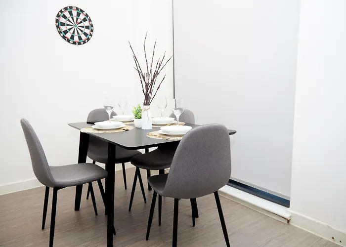 Obi's House&suites - Luxury 2bed Duplex With Balcony Lejlighed