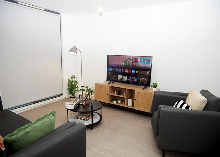 Obi's House&suites - Luxury 2bed Duplex With Balcony Lejlighed