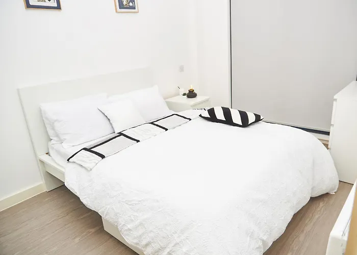 Apartament Obi's House&suites - Luxury 2bed Duplex With Balcony Manchester