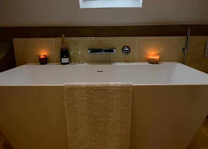 East Barn- Luxury Countryside