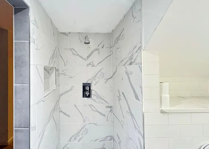 Modern Duplex Centre * Manchester